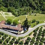 Cascina Sant'eufemia Κατάλυμα σε φάρμα