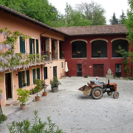 ファームステイ Cascina Sant'eufemia シーニオ