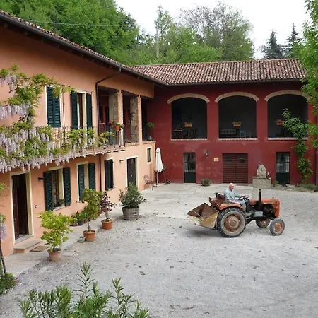 Farm stay Cascina Sant'eufemia Sinio