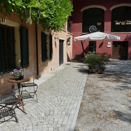 مزرعة للإقامة Cascina Sant'eufemia
